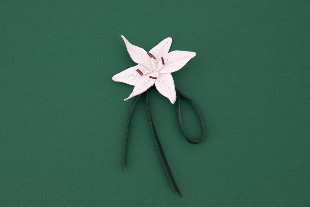 Brooch Lily