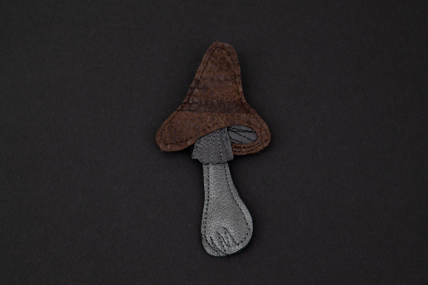 Brooch Mushroom brown L