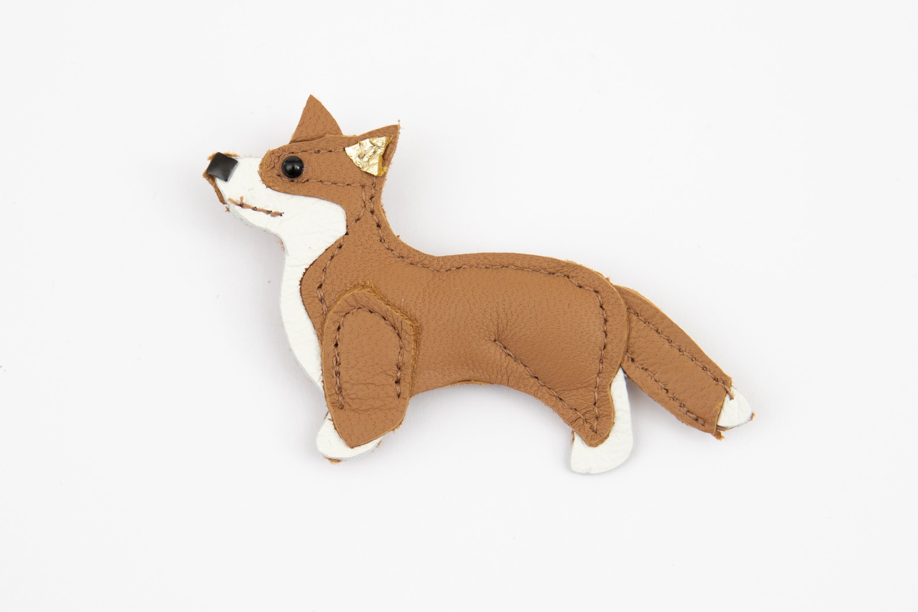 Corgi brooch deals